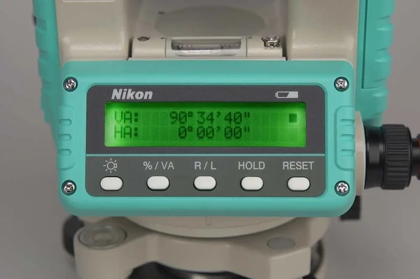 Электронный теодолит Nikon NE-103 от «ФокусГео»