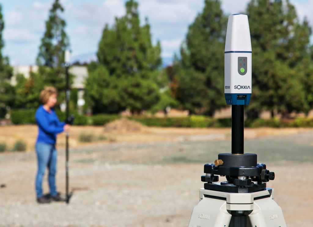 GNSS приемник Sokkia GCX2 GNSS приемник Sokkia GCX2