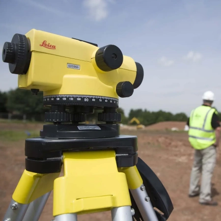 Оптический нивелир Leica Runner20 от «ФокусГео»