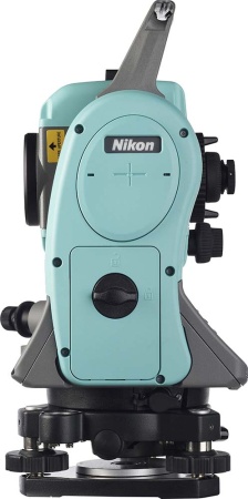  Nikon Nivo M  