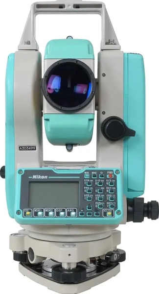 Тахеометр Nikon NPL-322 от «ФокусГео»