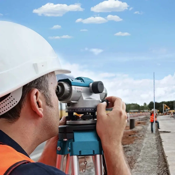 Оптический нивелир Оптический нивелир Bosch GOL 32 D Professional от «ФокусГео»