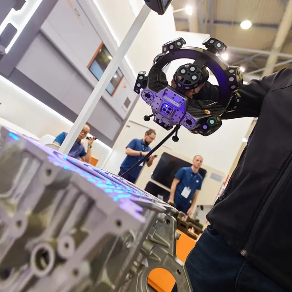 Лазерный трекер AM.TECH TrackScan P550 от «ФокусГео»