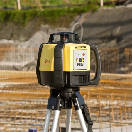 Ротационный лазерный нивелир Ротационный нивелир Leica Rugby 640 от «ФокусГео»