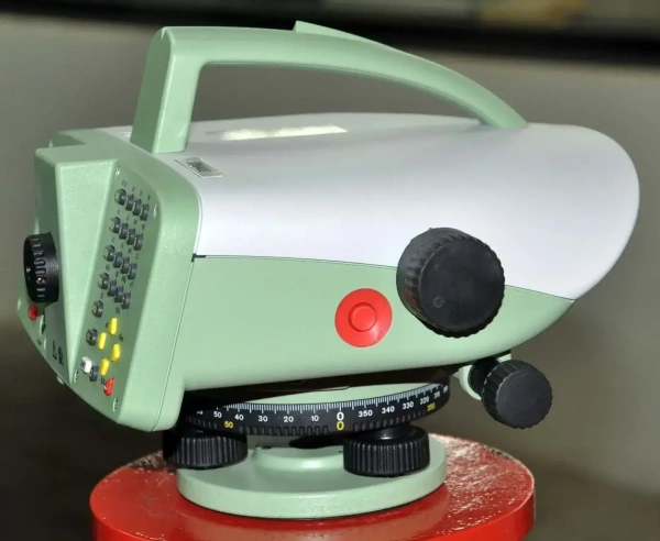 Цифровой нивелир Leica DNA03 в аренду от 3-х дней от «ФокусГео»